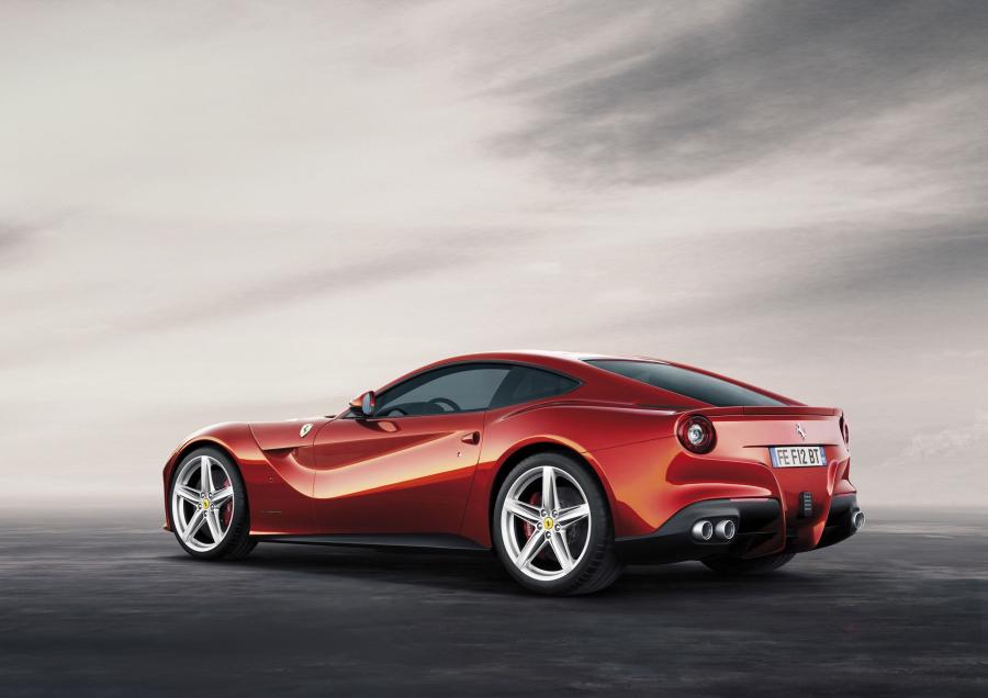  Ferrari F12berlinetta 2012 года  (фото 6 из 104)